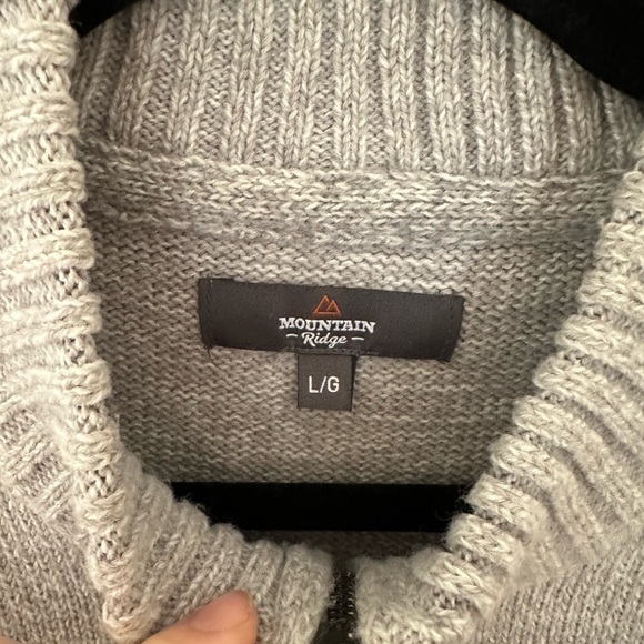 Mountain Ridge half zip - Picture 4 of 4